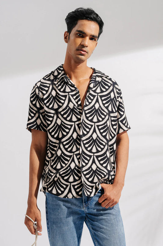Black and White Abstract Printed Casual Men’s Shirt